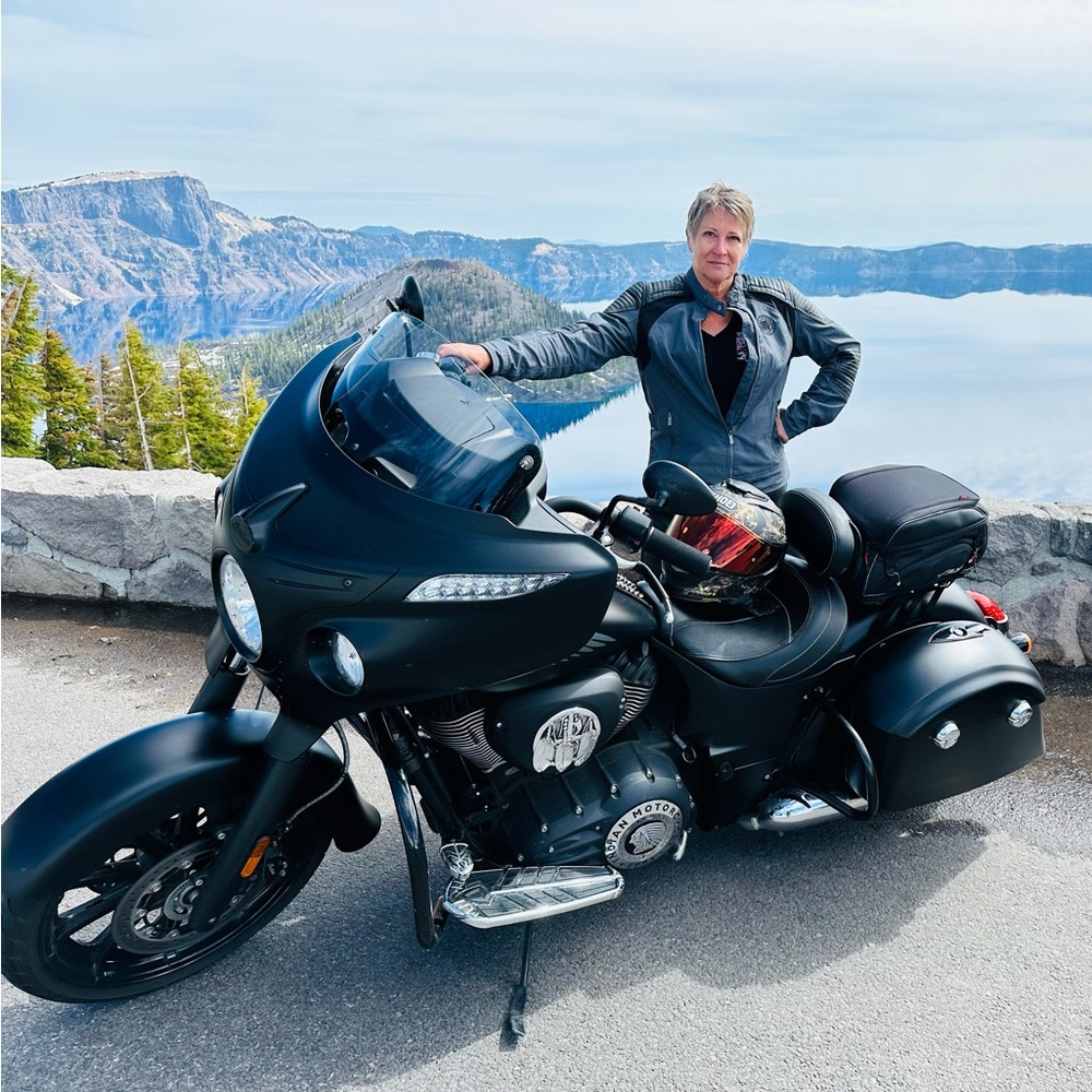 Meet your Posher, Candi